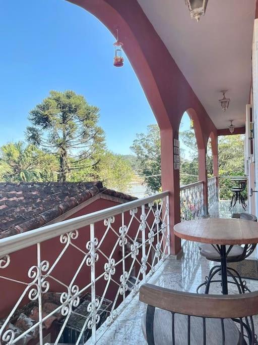 Mirante Do Lago - Suite Gold Miguel Pereira Eksteriør billede